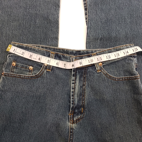 Vintage Y2K Flared Jeans - Picture 7 of 10